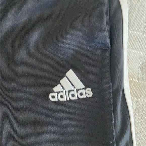 Adidas sweatpants, zip side - Picture 2 of 4